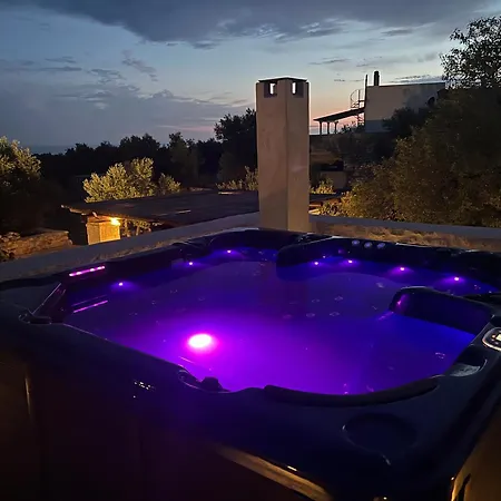 Dome Guest house Charouda